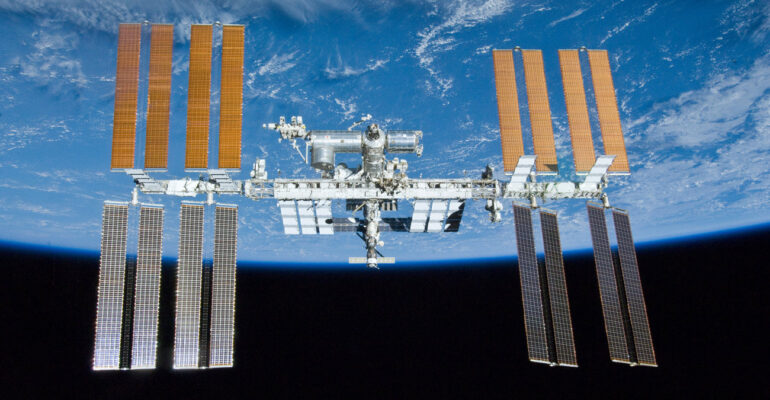 trạm-vu-tru-quoc-te-ISS-ISGA-1